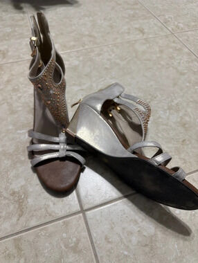 Tortalo Metallic Gold Studded T-Strap Strappy Wedge Sandals